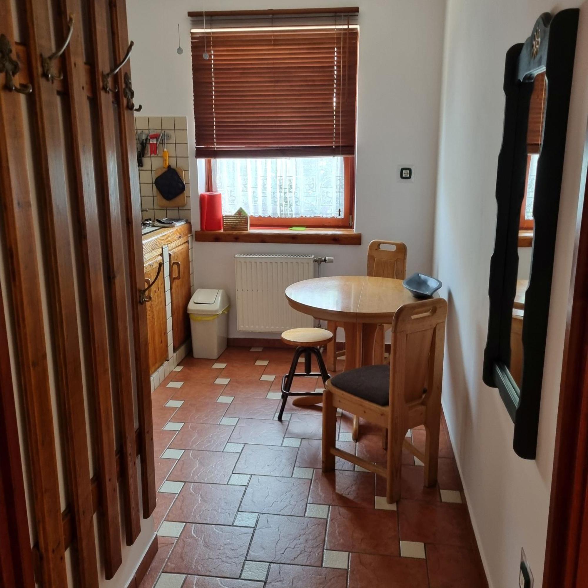Kertvarosi Apartman Тисауйварош Екстериор снимка