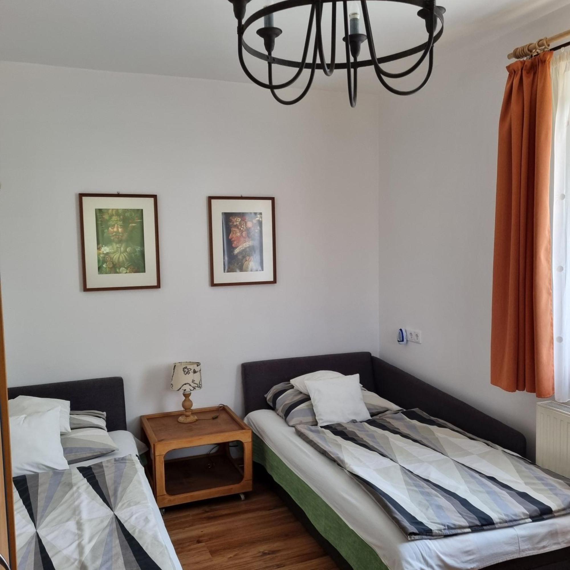 Kertvarosi Apartman Тисауйварош Екстериор снимка